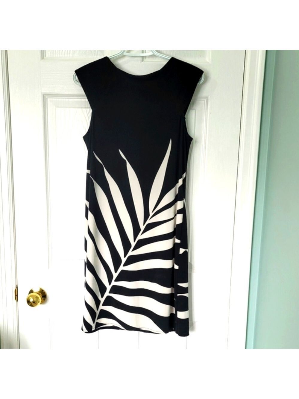 Jessica Women's Petite Pull-Over Sleeveless Shift Dress Size 10